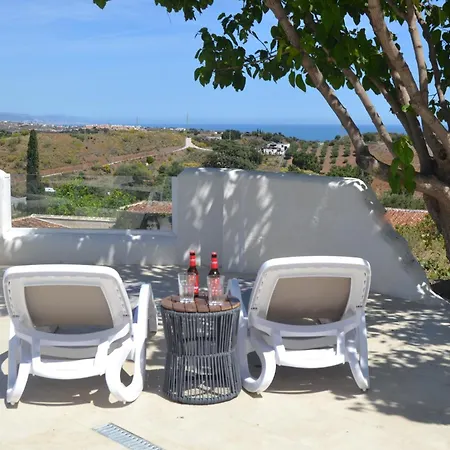 Ecovilla לינה וארוחת בוקר בנאחראפה